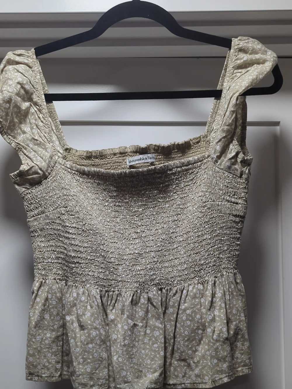 Abercrombie & Fitch Tan Smocked Peplum Crop Top with Floral Print - Picture 1 of 7